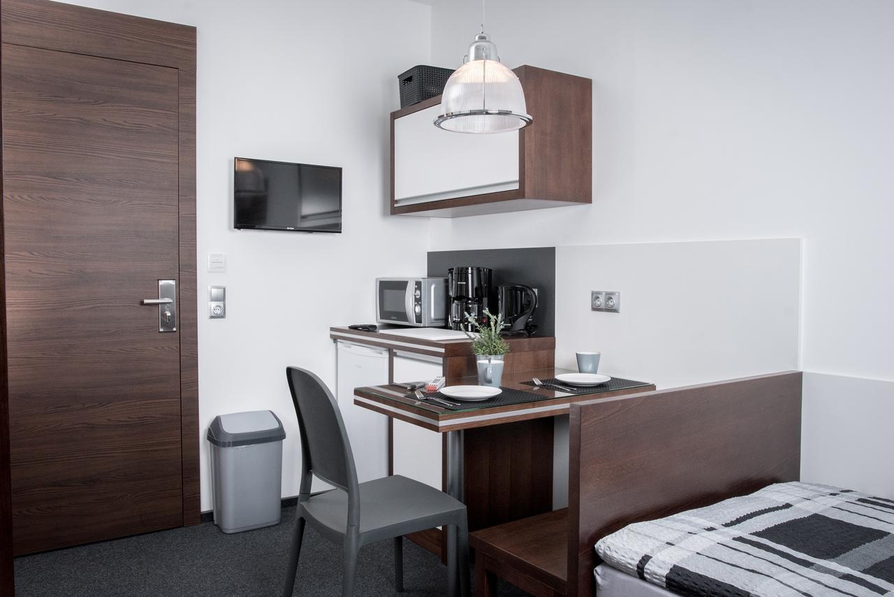 Triumph Inn Pension Rangsdorf Esterno foto